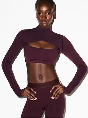 NikeSKIMS Vintage Seamless Cami and Shrug Set in Currant